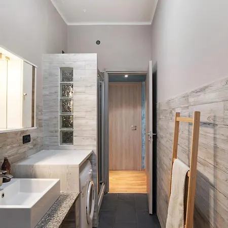 アパート Di Andrea E Carlotta アルベンガ